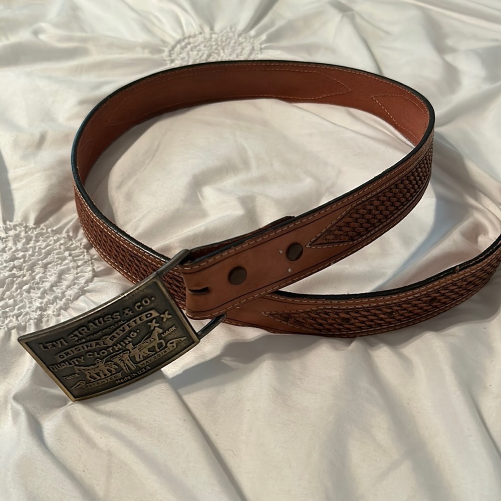 Leather belt